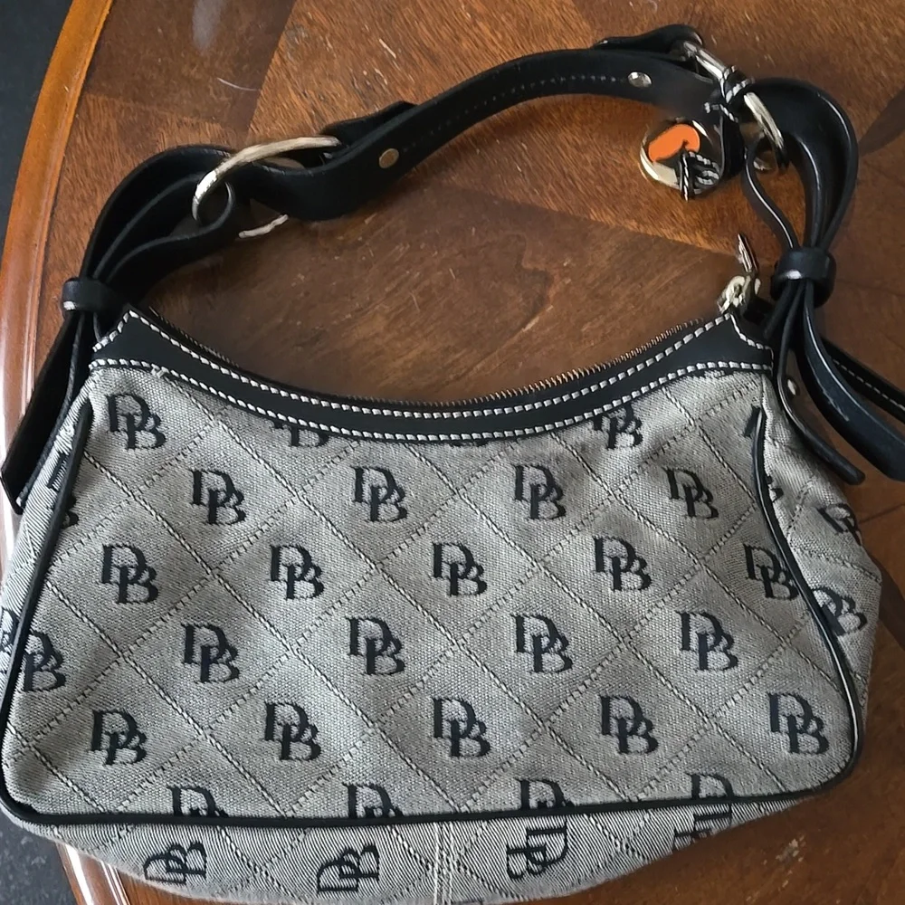 Dooney & Bourke Black and Gray Signature Bag - Picture 1 of 6